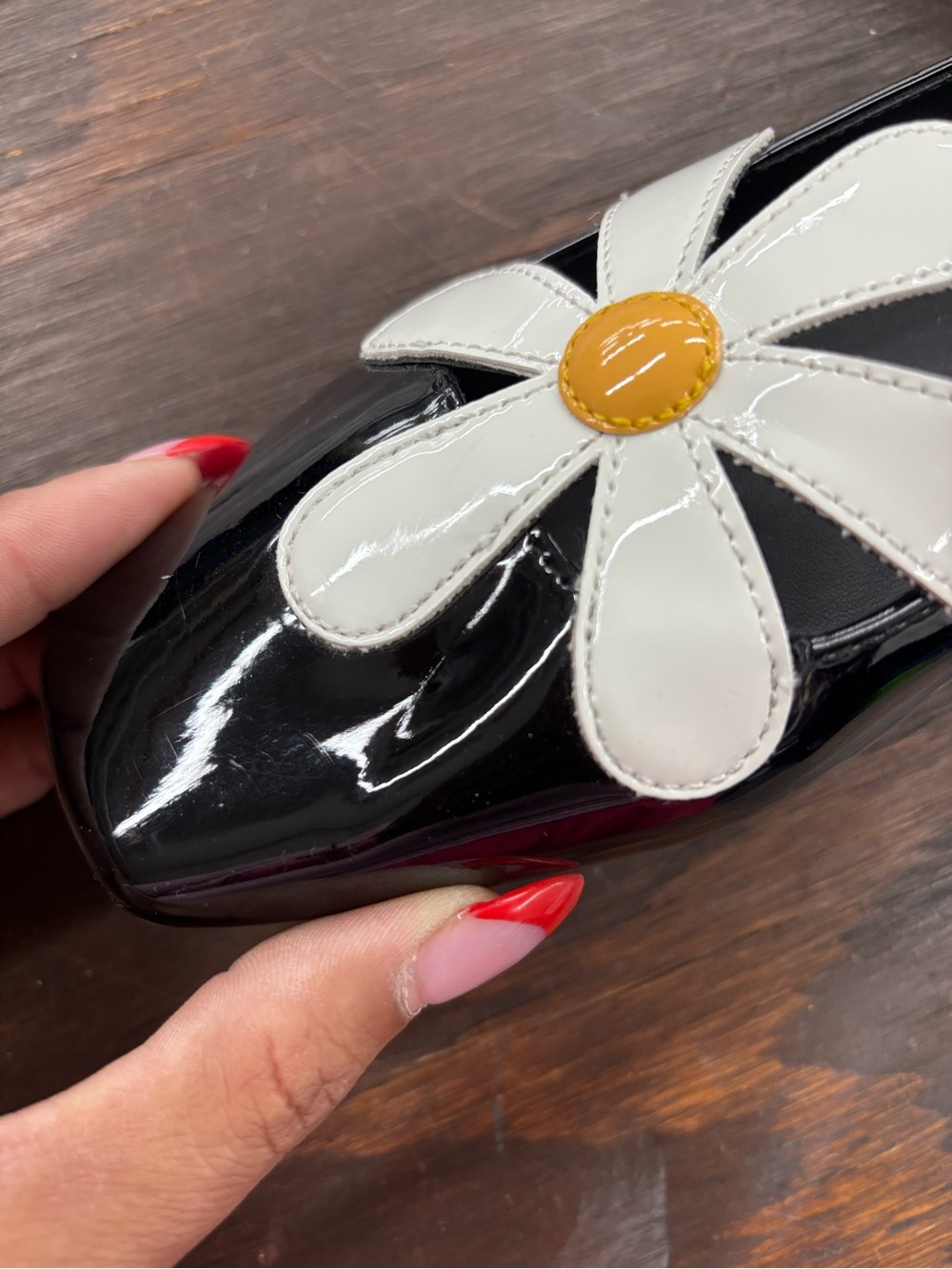 Katy Perry Collections Black Patent Floral Daisy Flats - Picture 3 of 6